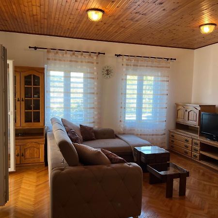 Apartmani Luka Zrnovo Esterno foto