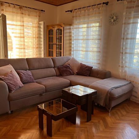 Apartmani Luka Zrnovo Esterno foto