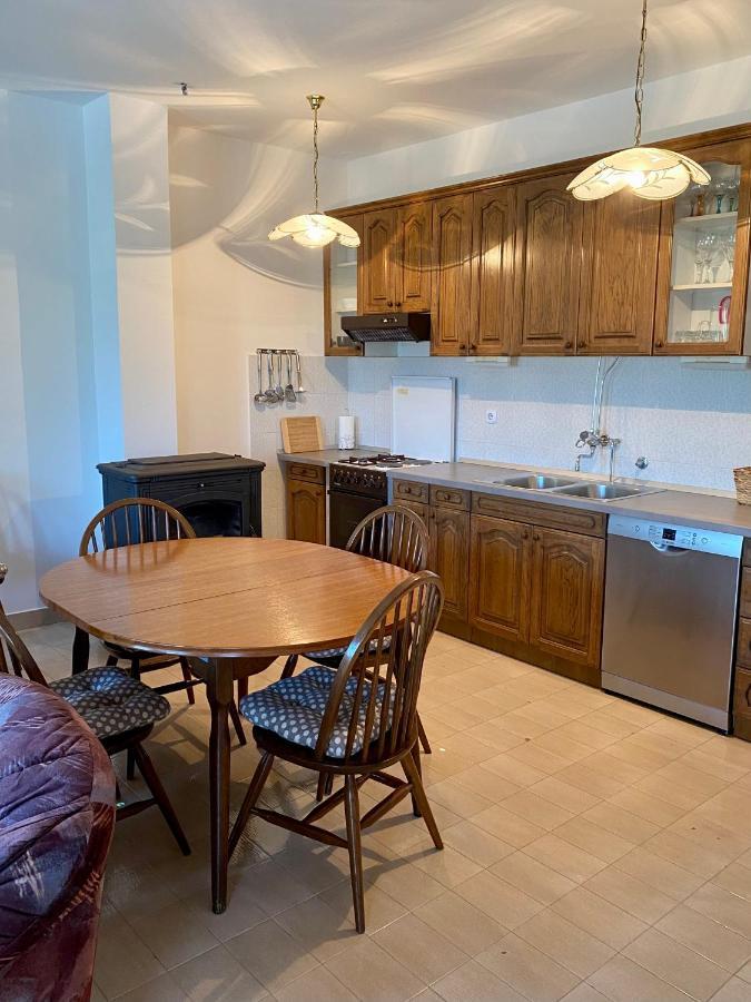 Apartmani Luka Zrnovo Esterno foto