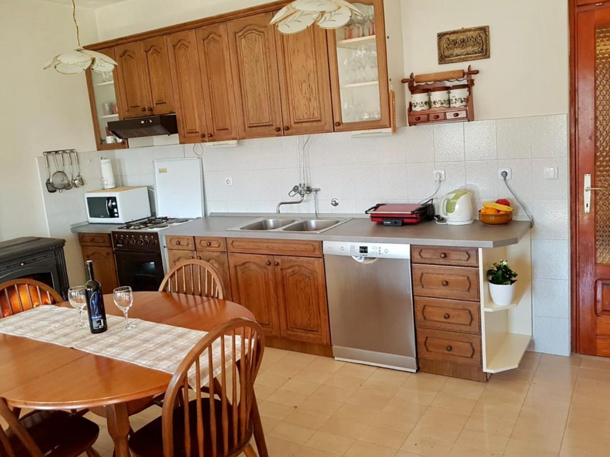 Apartmani Luka Zrnovo Esterno foto